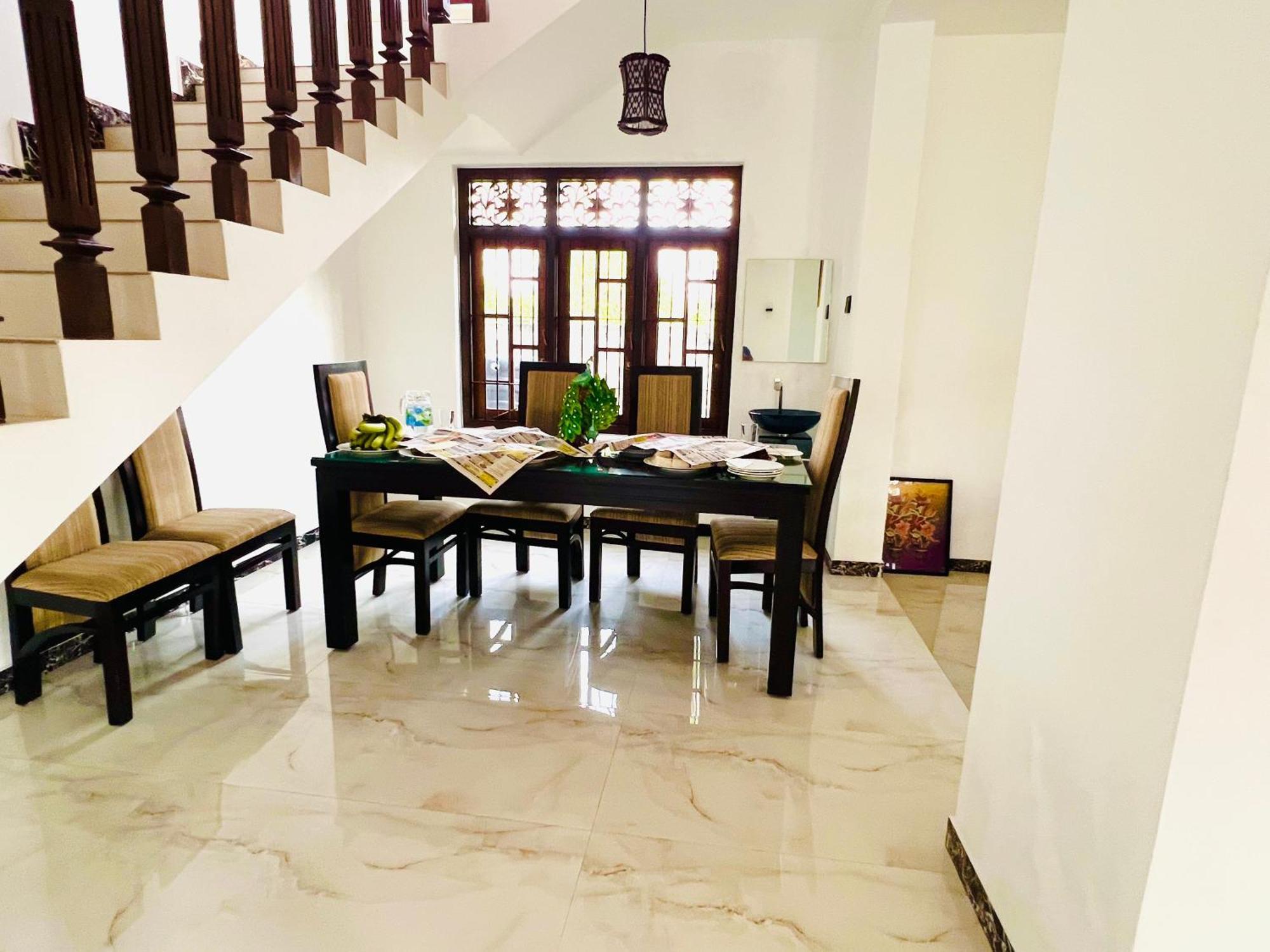 نيجومبو Ahasna Airport Villa المظهر الخارجي الصورة