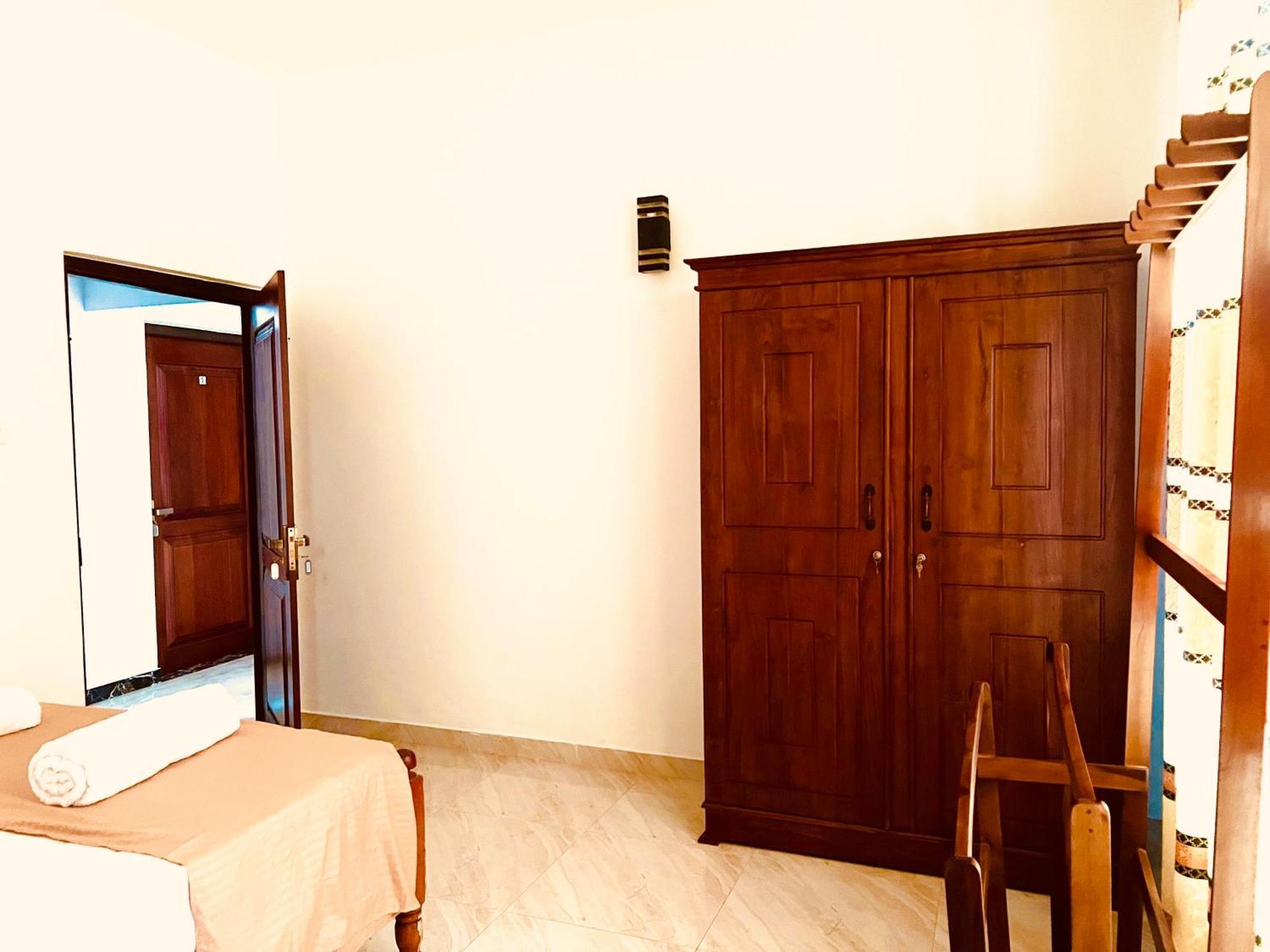 نيجومبو Ahasna Airport Villa المظهر الخارجي الصورة